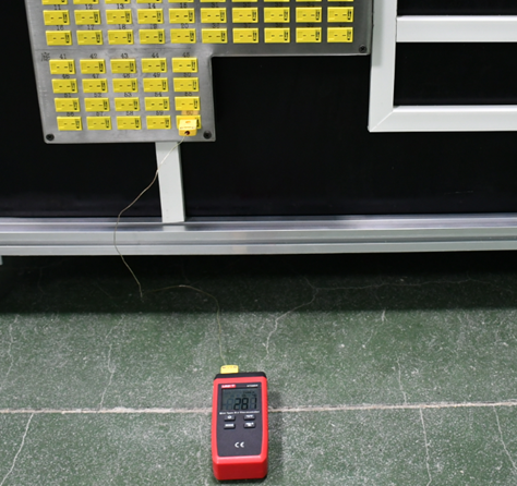 IEC 60335-1 Alat Rumah Tangga Matt Black Painted Heating Test Corner 0
